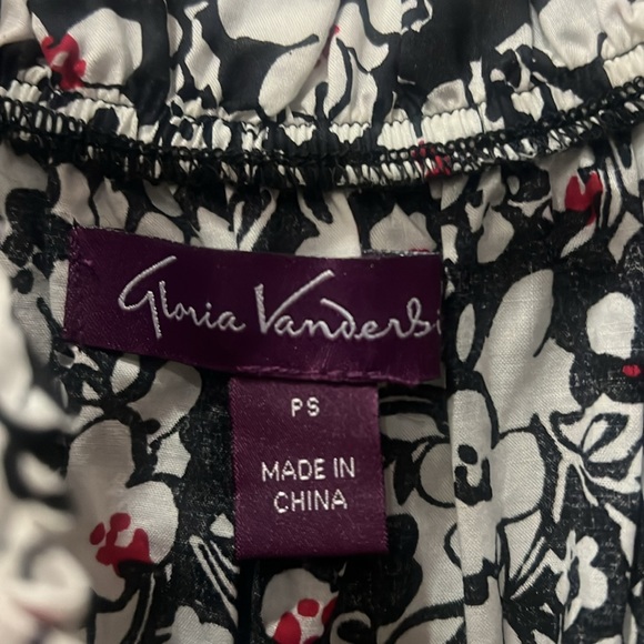 Nice - Picture 2 of 4